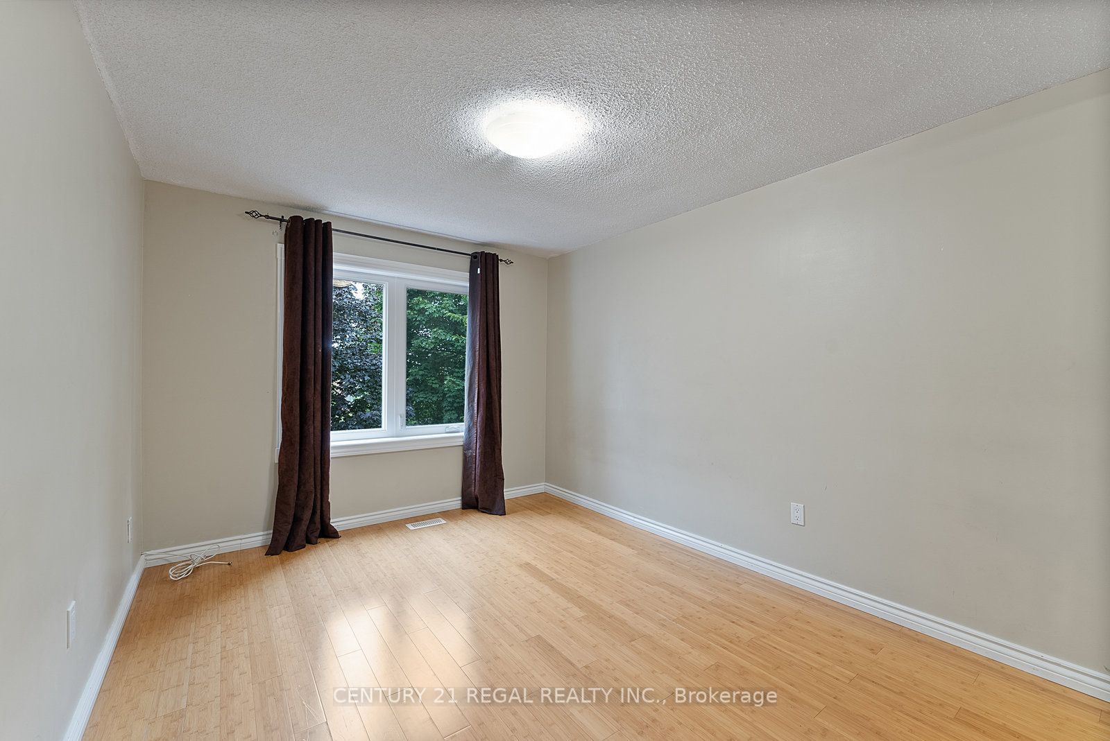 28 Ecclesfield Drive Property Photo 30