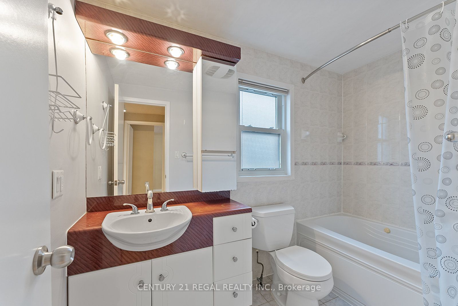28 Ecclesfield Drive Property Photo 36