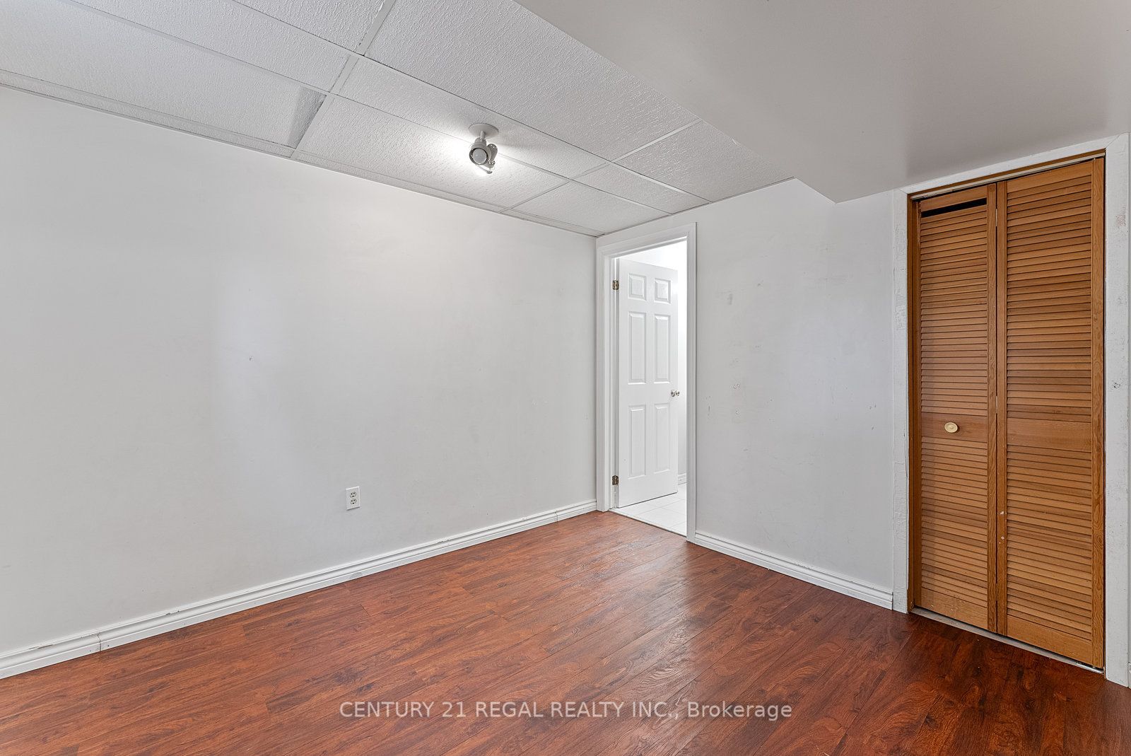 28 Ecclesfield Drive Property Photo 41