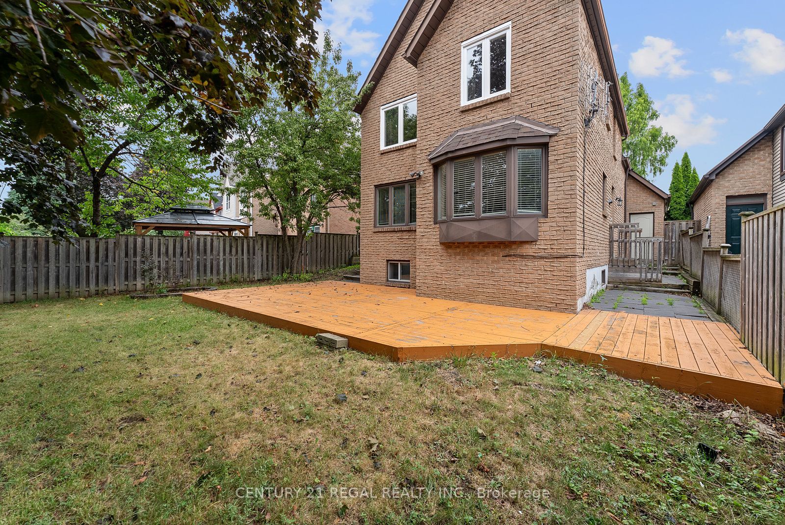 28 Ecclesfield Drive Property Photo 49