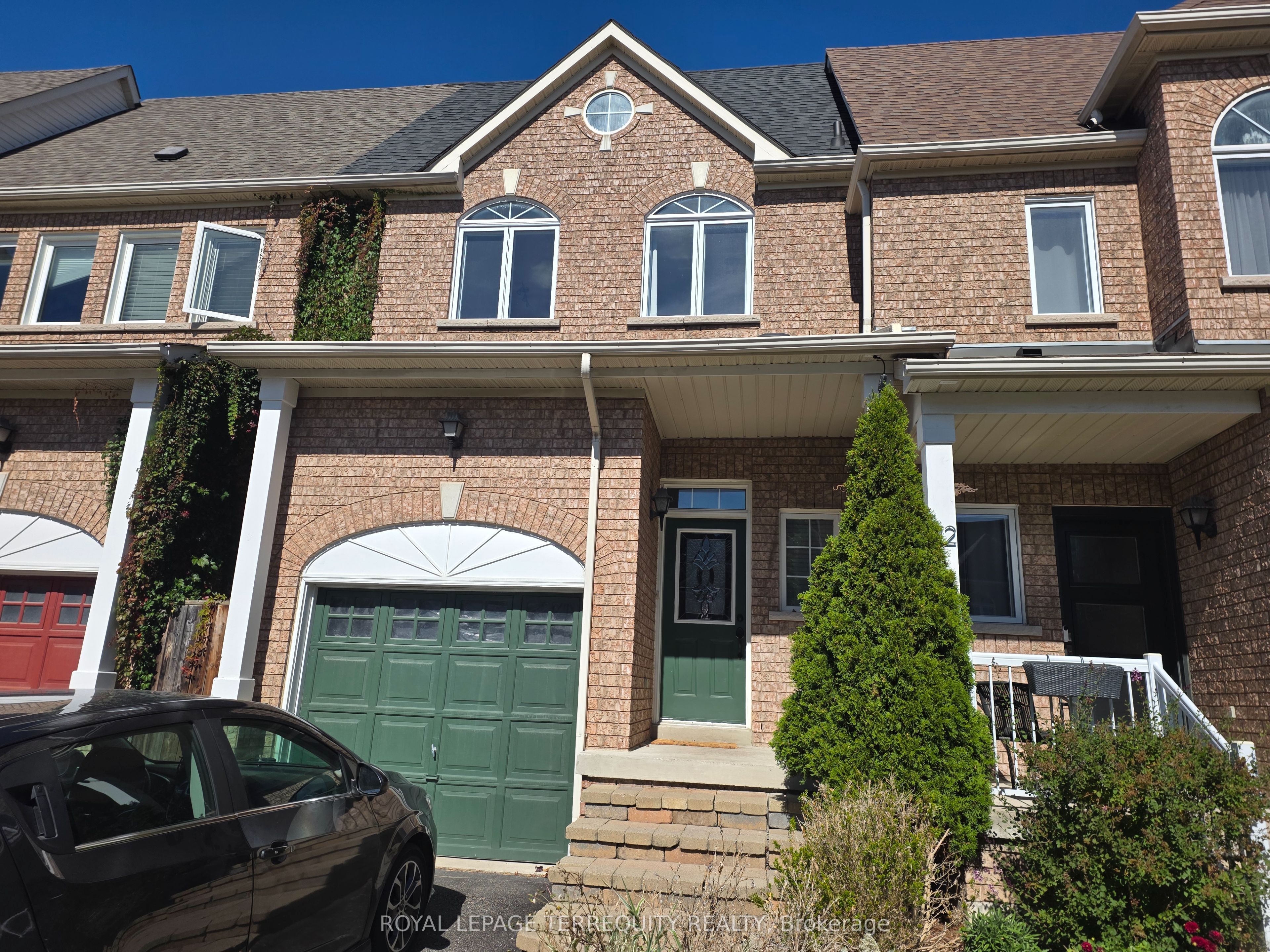 20 Gateway Court Property Photo 1