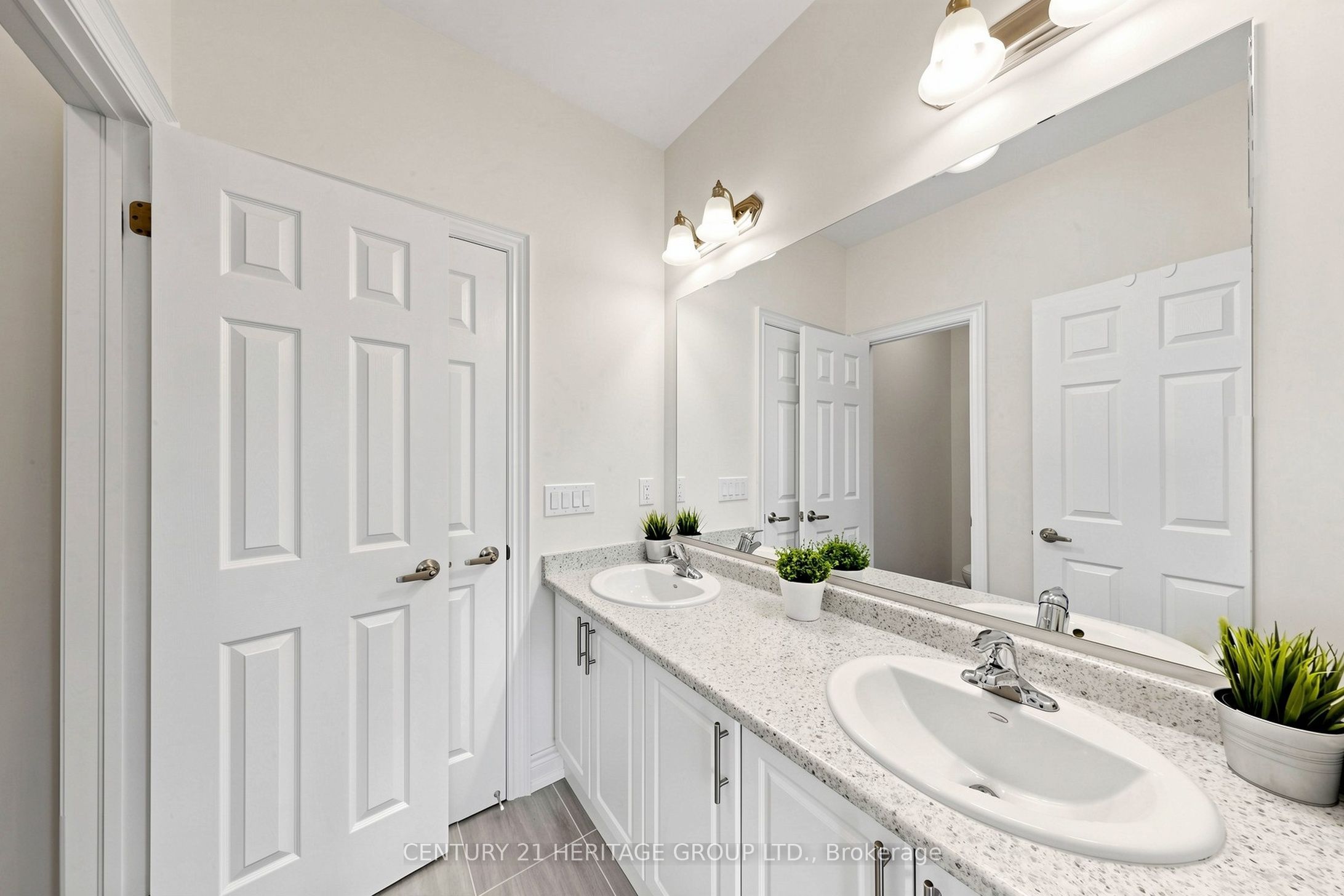 34 Micklefield Avenue Property Photo 27