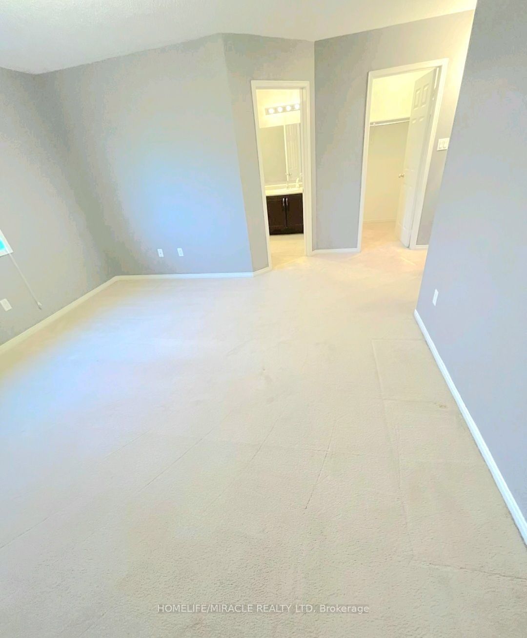 857 Taggart Crescent Property Photo 5