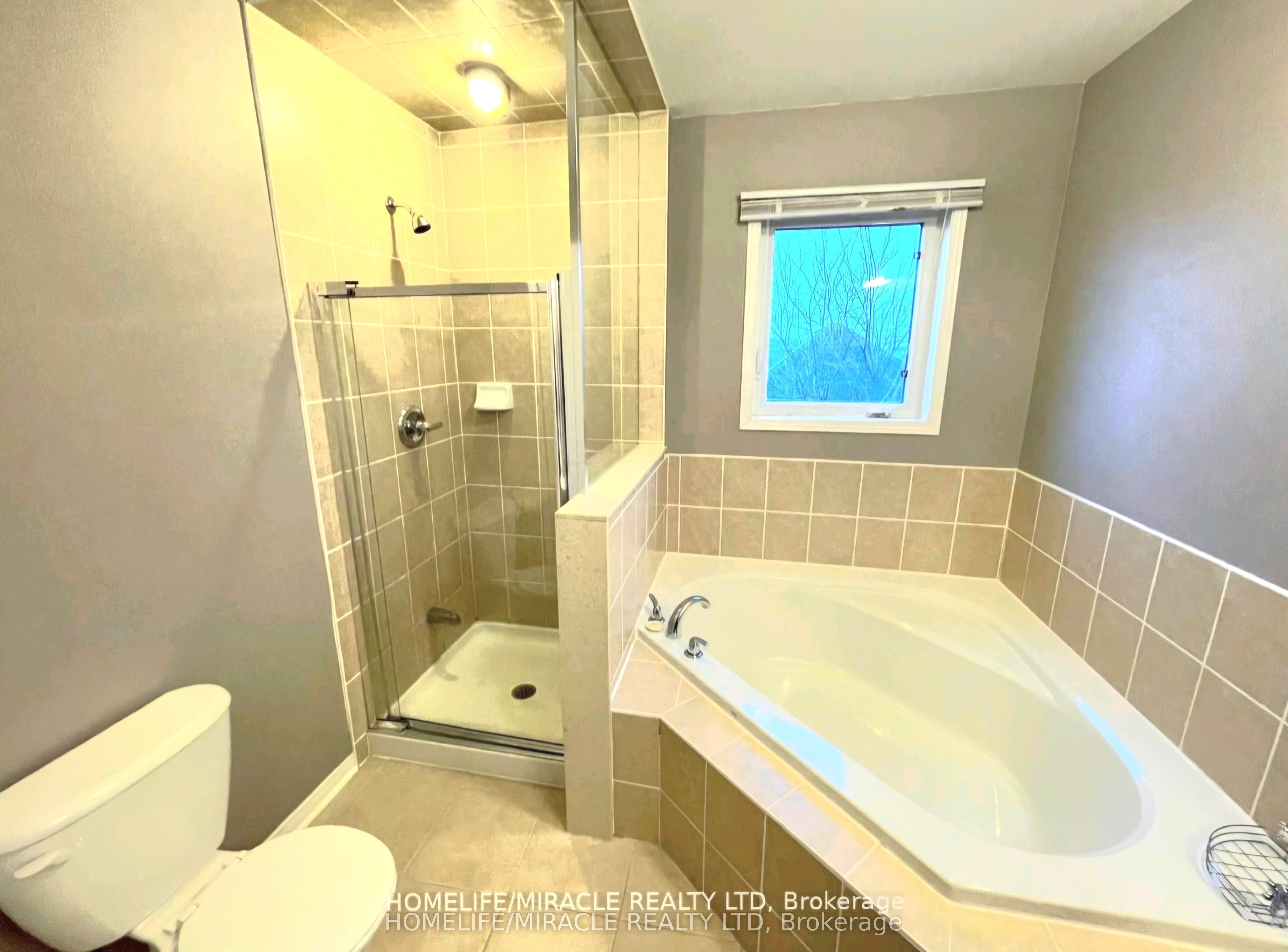 857 Taggart Crescent Property Photo 7