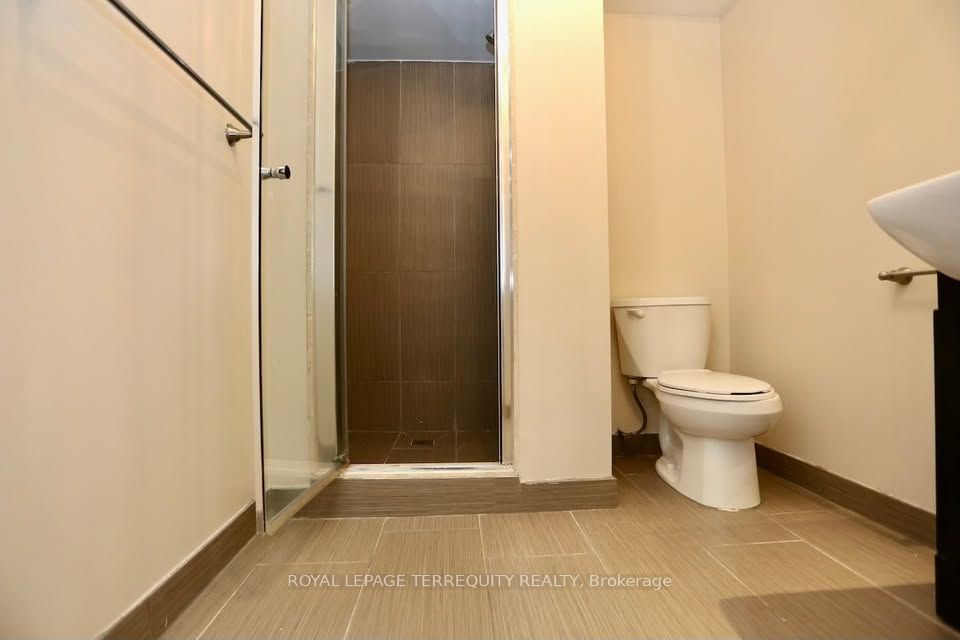 8834 Sheppard Avenue E Property Photo 6