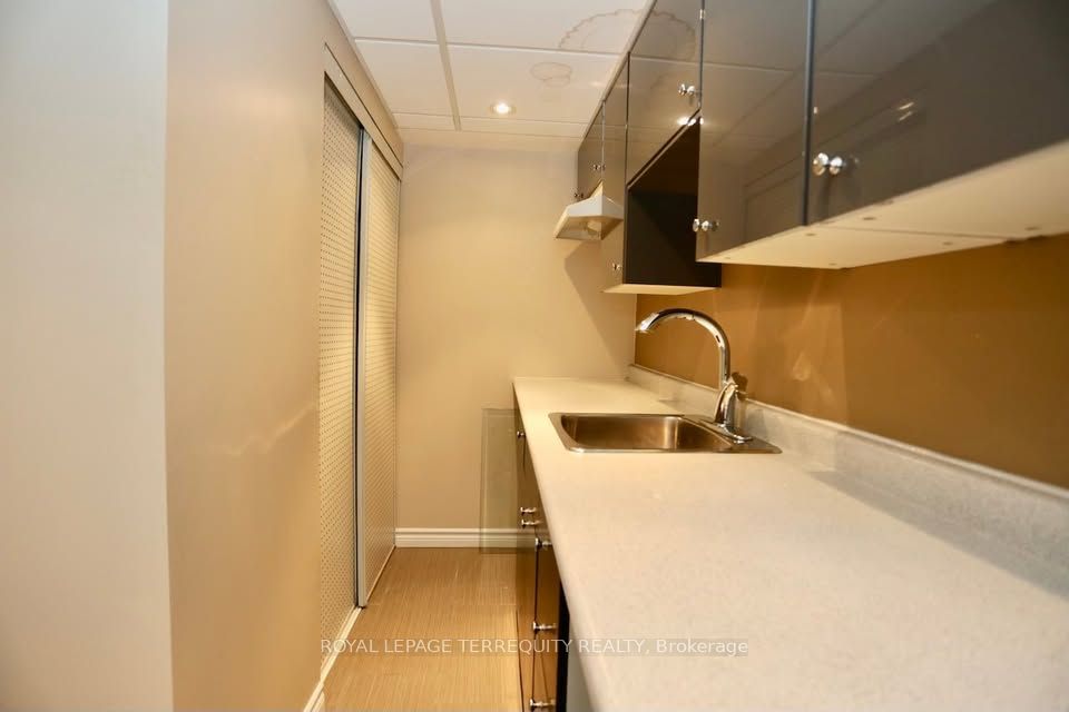 8834 Sheppard Avenue E Property Photo 17