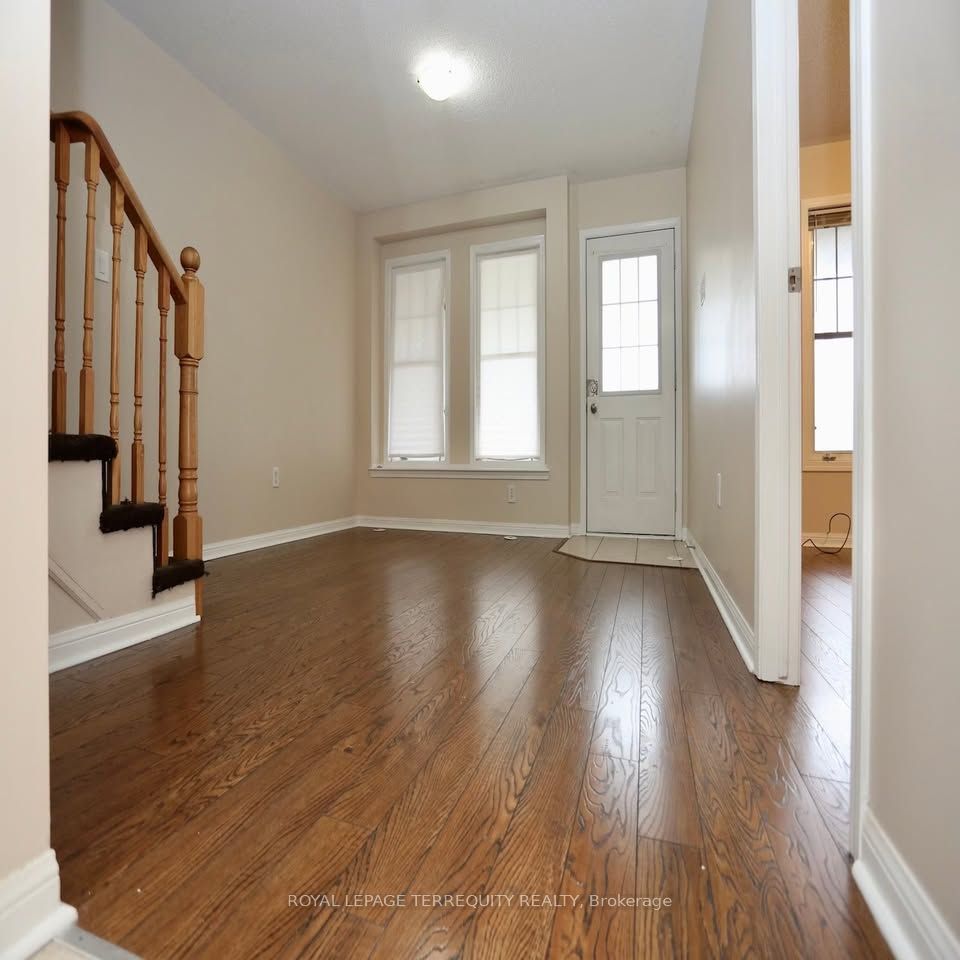 8834 Sheppard Avenue E Property Photo 20