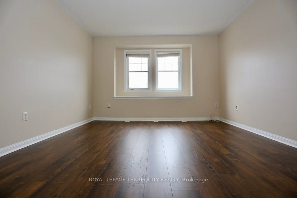 8834 Sheppard Avenue E Property Photo 22