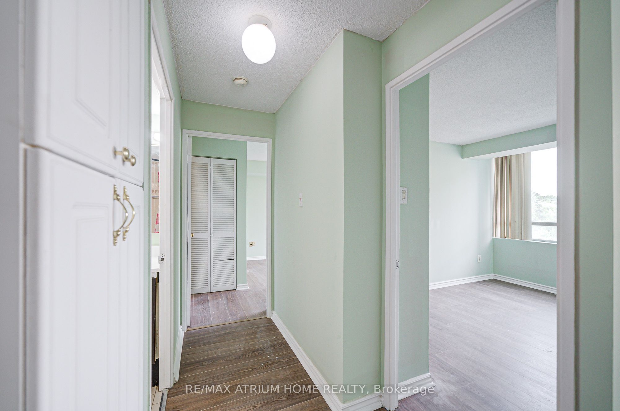 3050 Ellesmere Road 1515 Property Photo 9