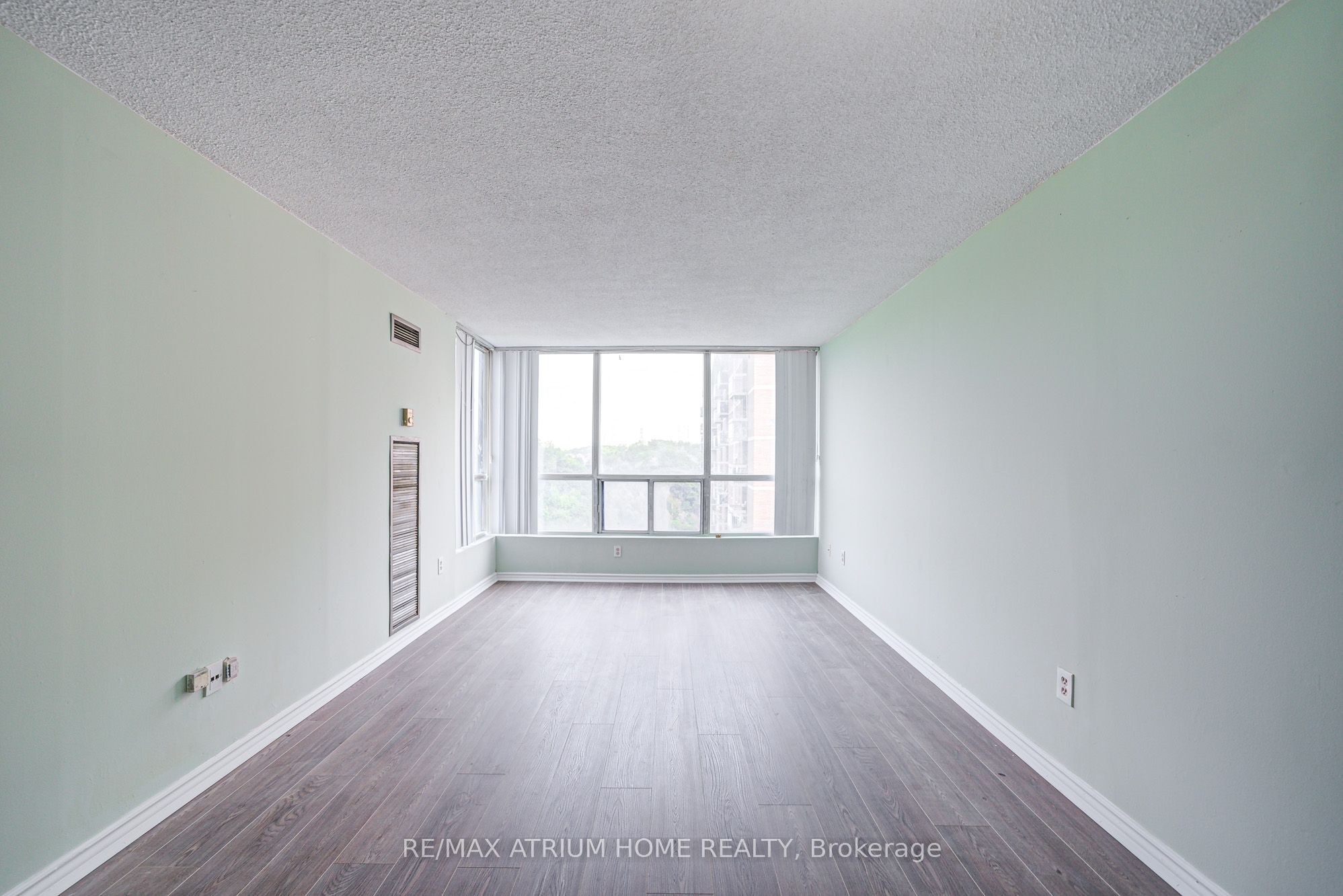 3050 Ellesmere Road 1515 Property Photo 11