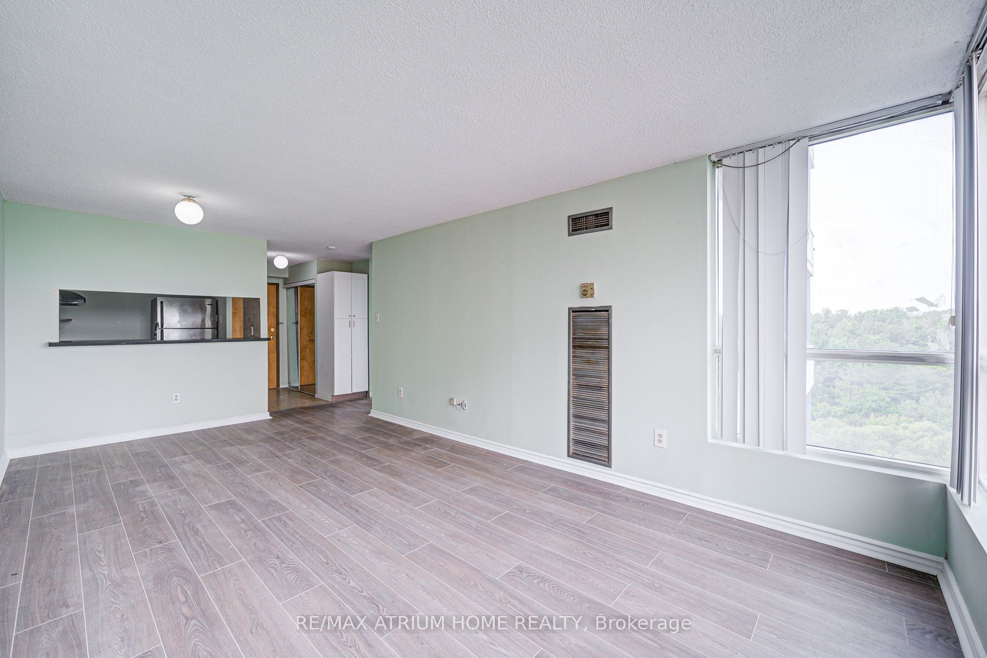 3050 Ellesmere Road 1515 Property Photo 13