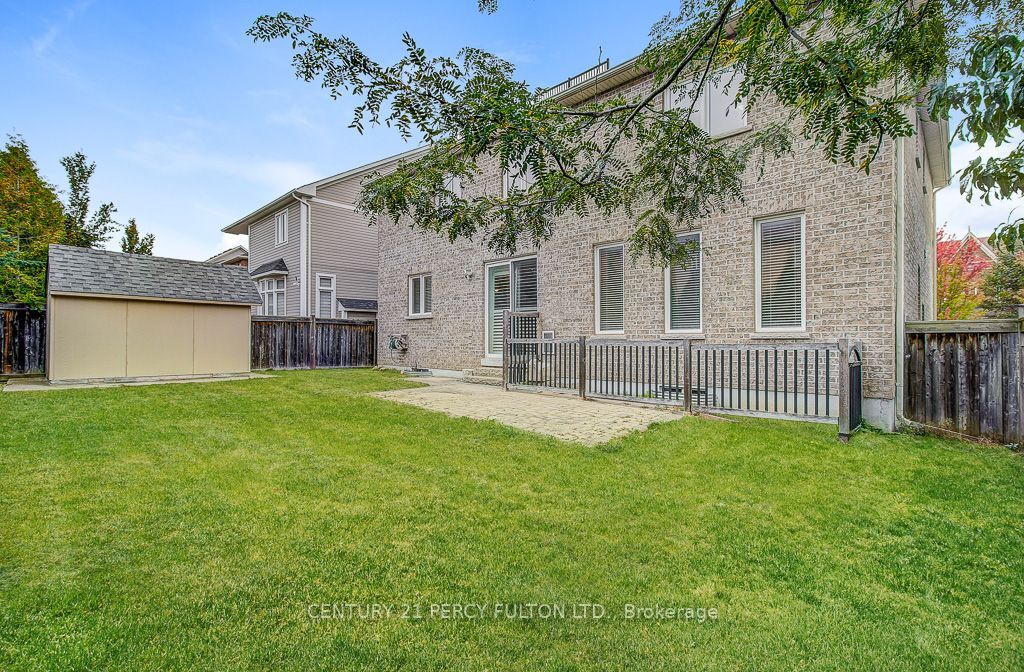 24 Bellhouse Place Property Photo 5