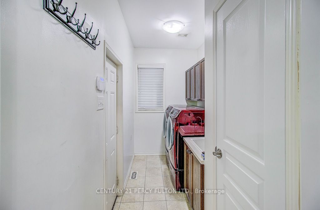 24 Bellhouse Place Property Photo 12