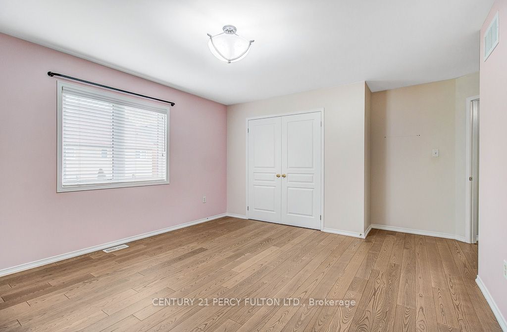 24 Bellhouse Place Property Photo 17