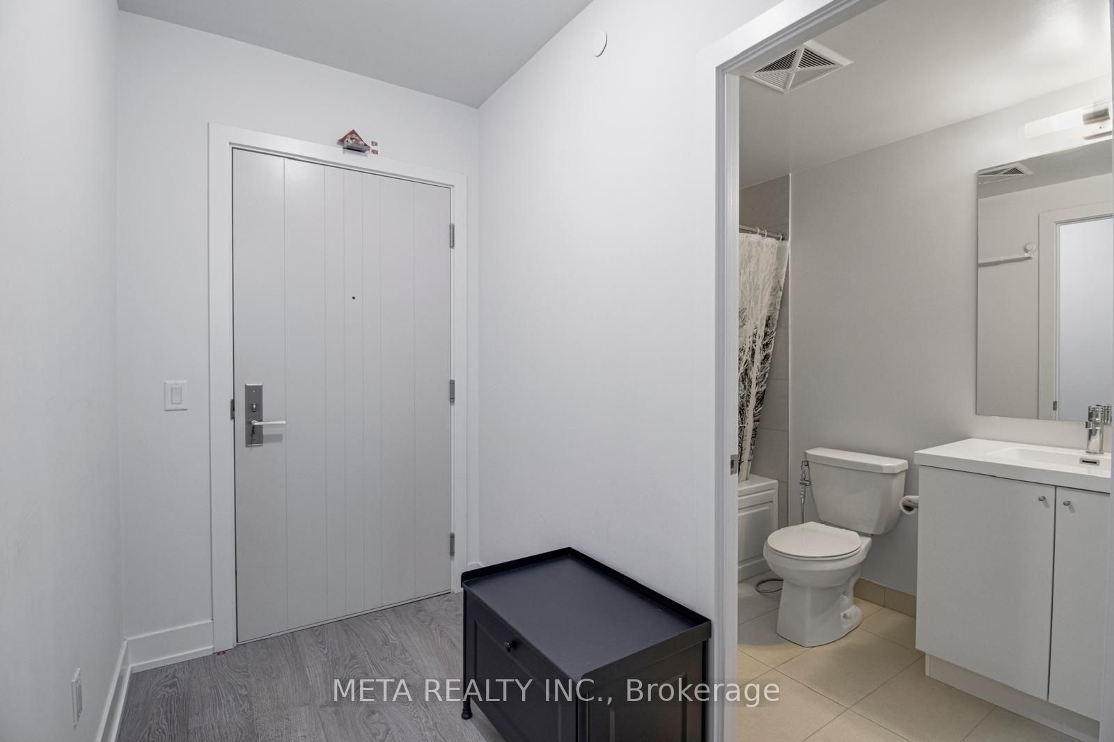 2550 Simcoe Street N 502 Property Photo 8