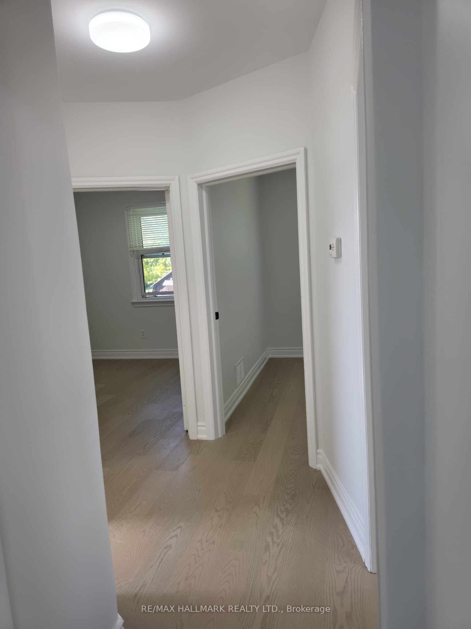 980 Glen Street Property Photo 11