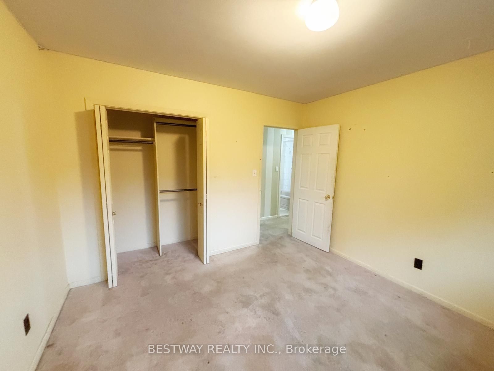 465 Humewood Avenue N Property Photo 20