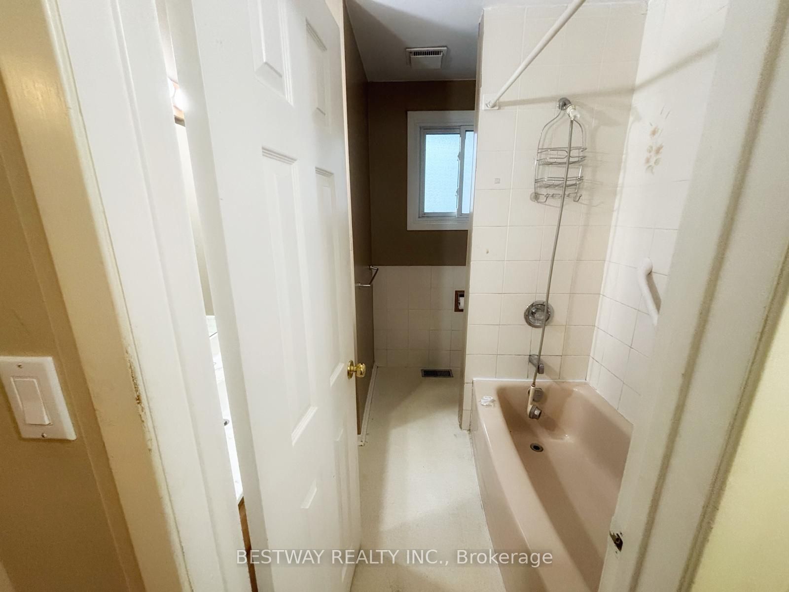 465 Humewood Avenue N Property Photo 30