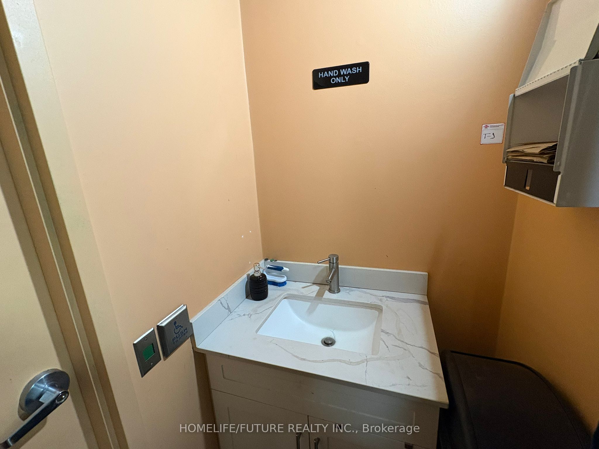 284-296 Markham Road 296 Property Photo 8