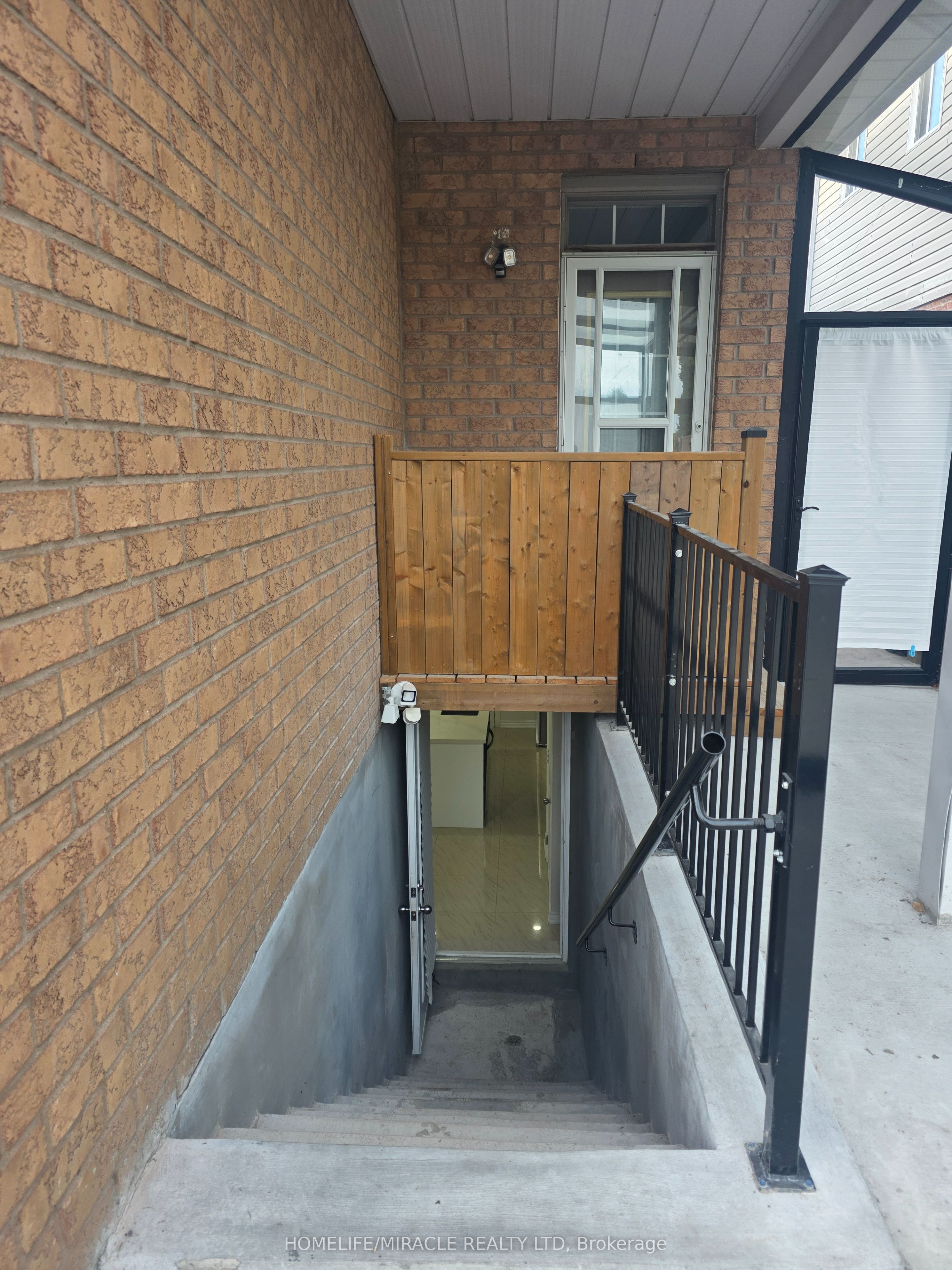 1022 Glenbourne Drive Bsmt Property Photo 4