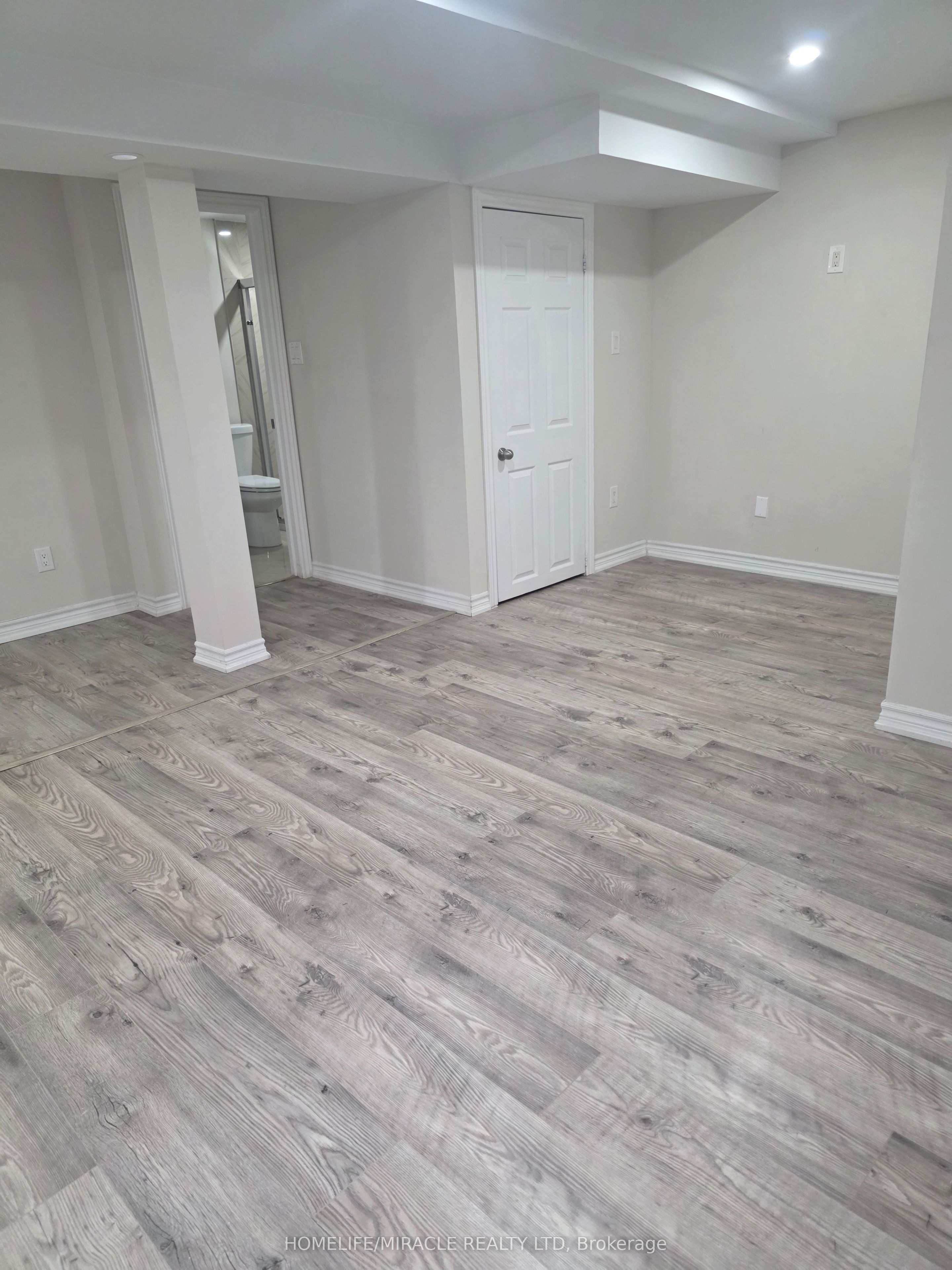 1022 Glenbourne Drive Bsmt Property Photo 16