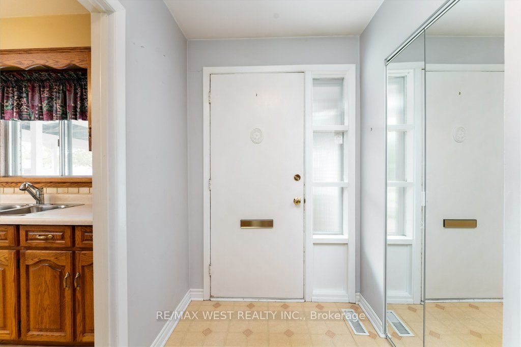 38 Albacore Crescent Property Photo 4