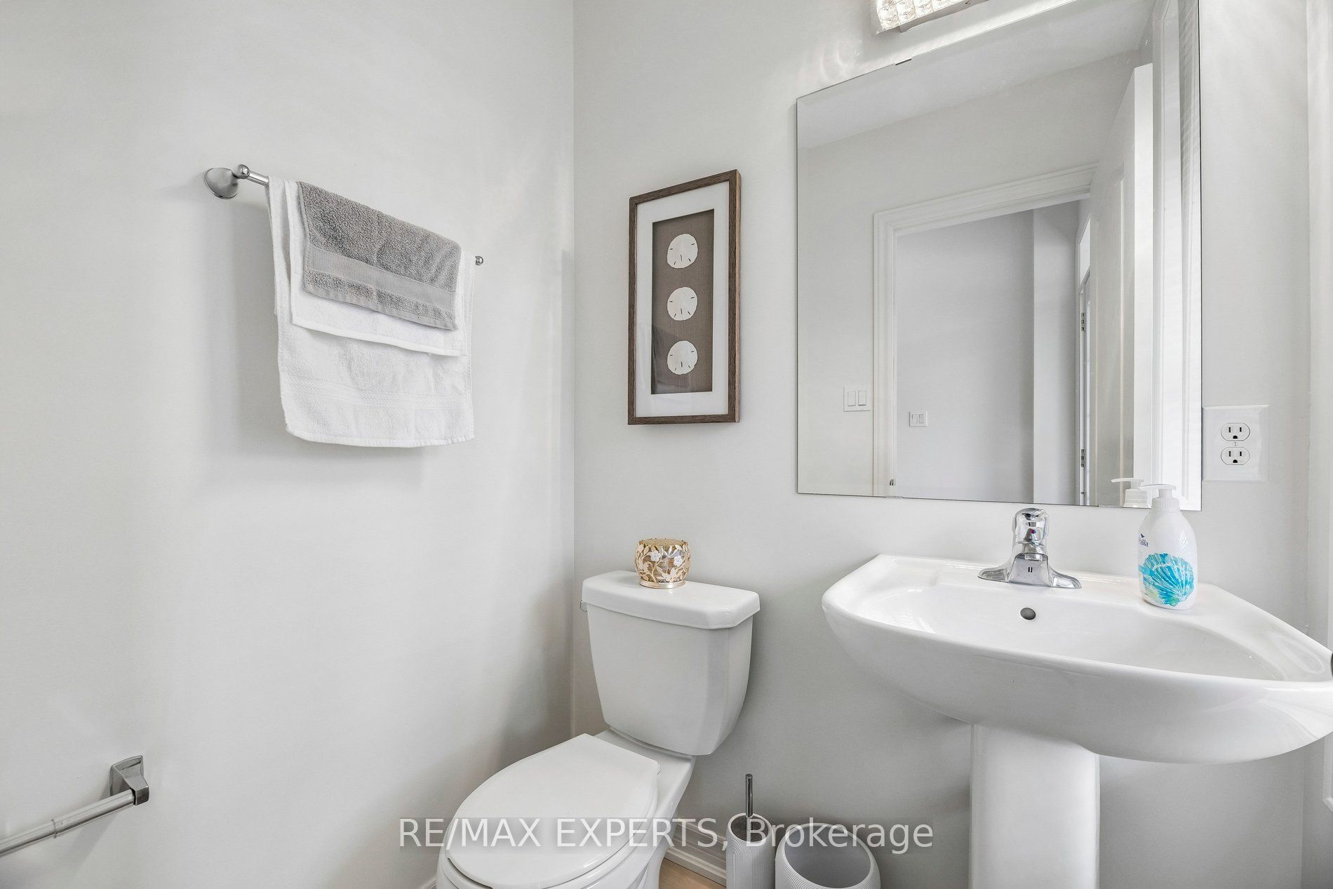 52 Bruce Cameron Drive Property Photo 8