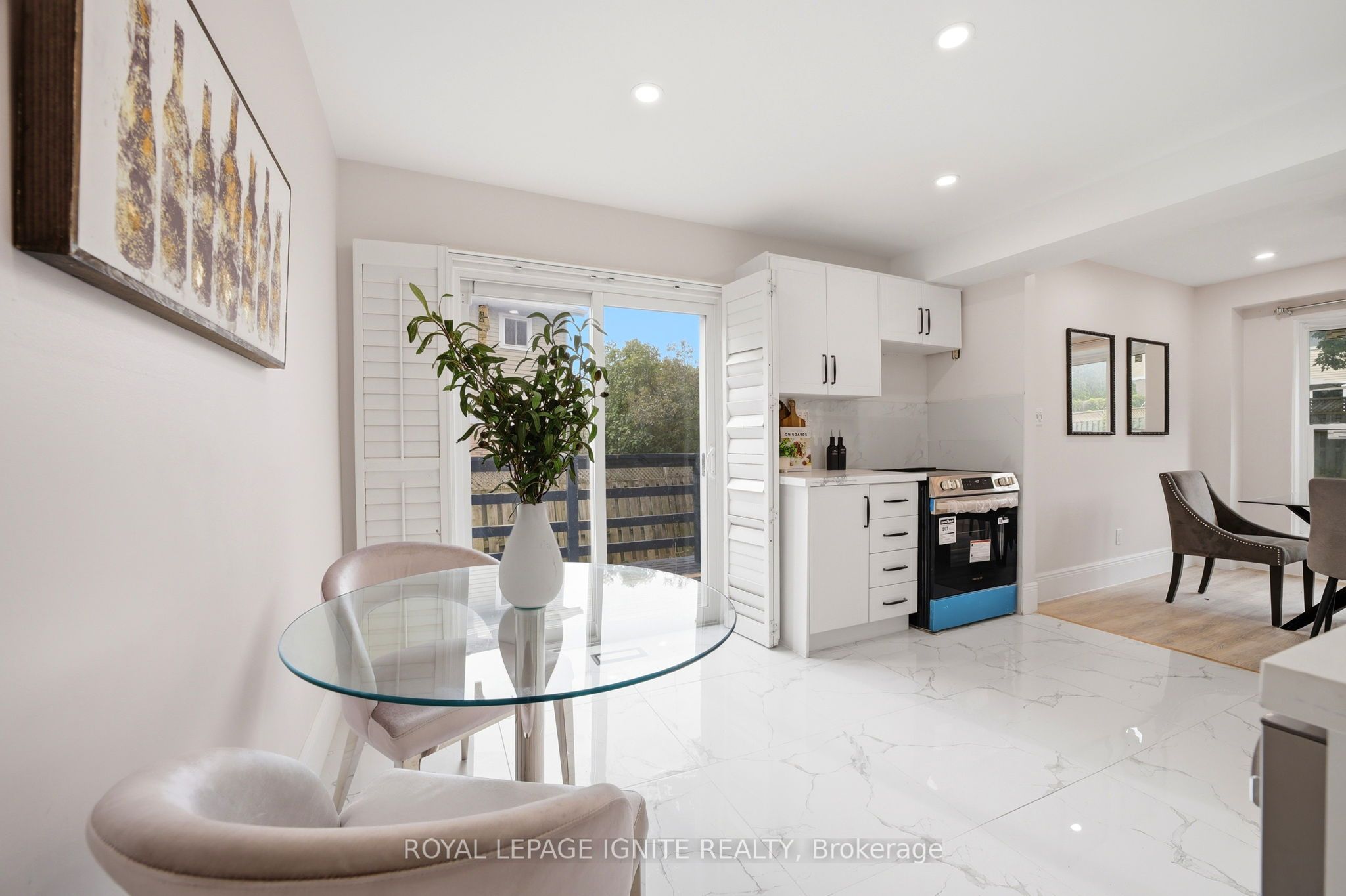 26 Winston Crescent Property Photo 7