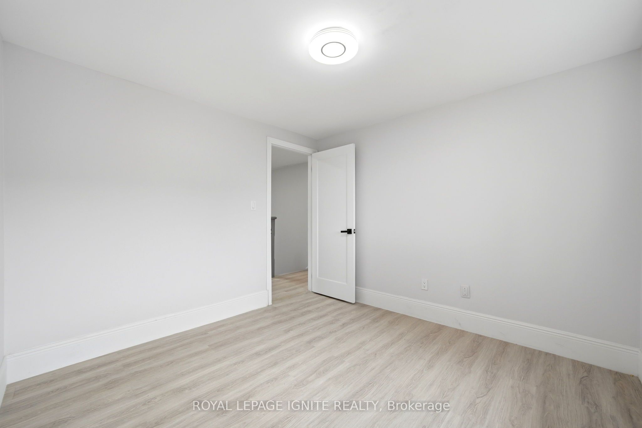 26 Winston Crescent Property Photo 19