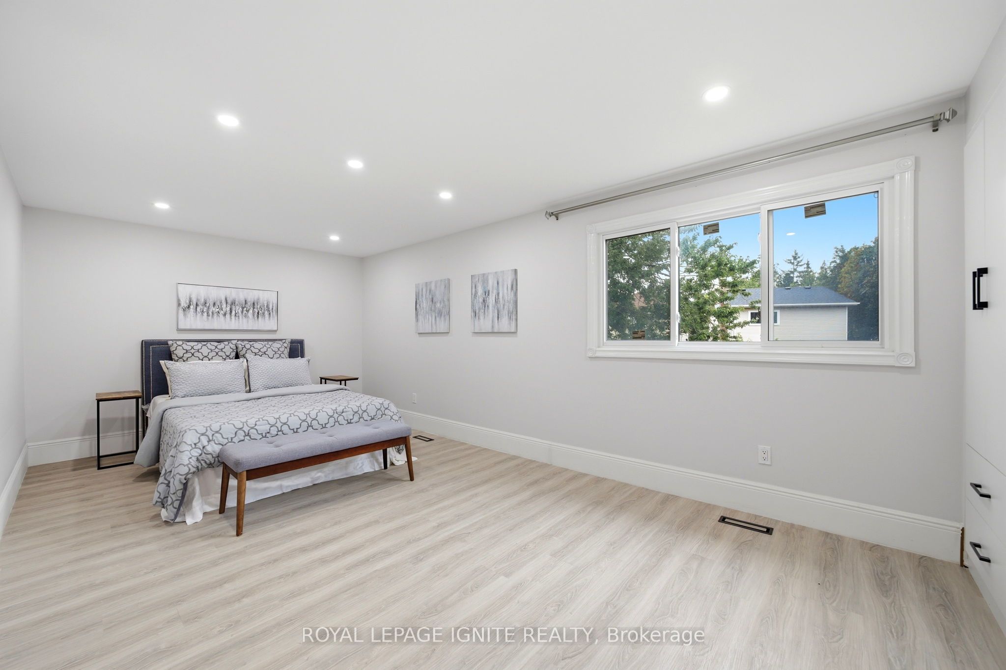 26 Winston Crescent Property Photo 32