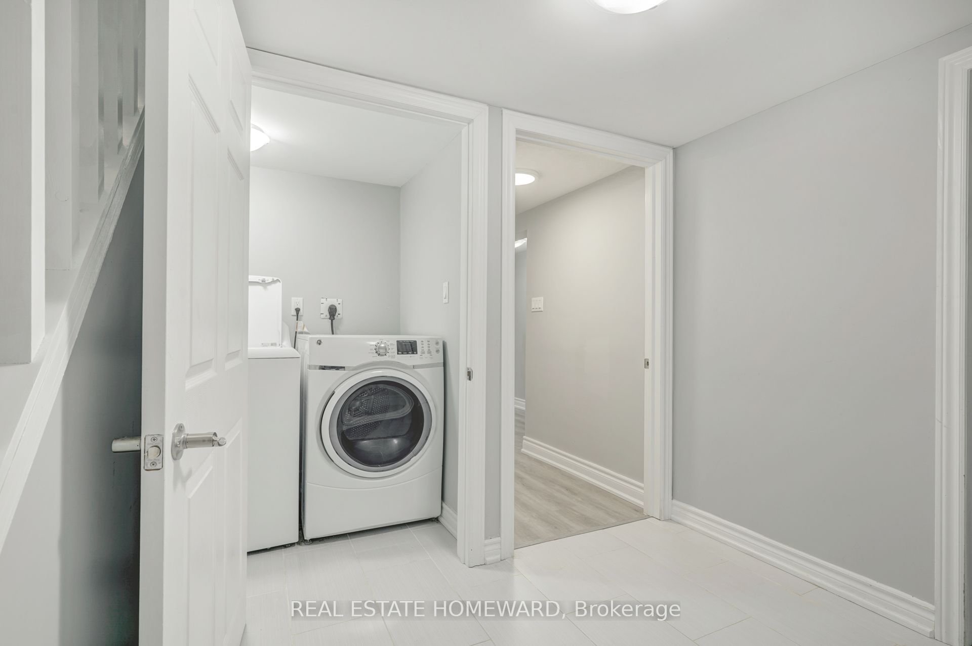 4 Moorecroft Crescent Property Photo 14