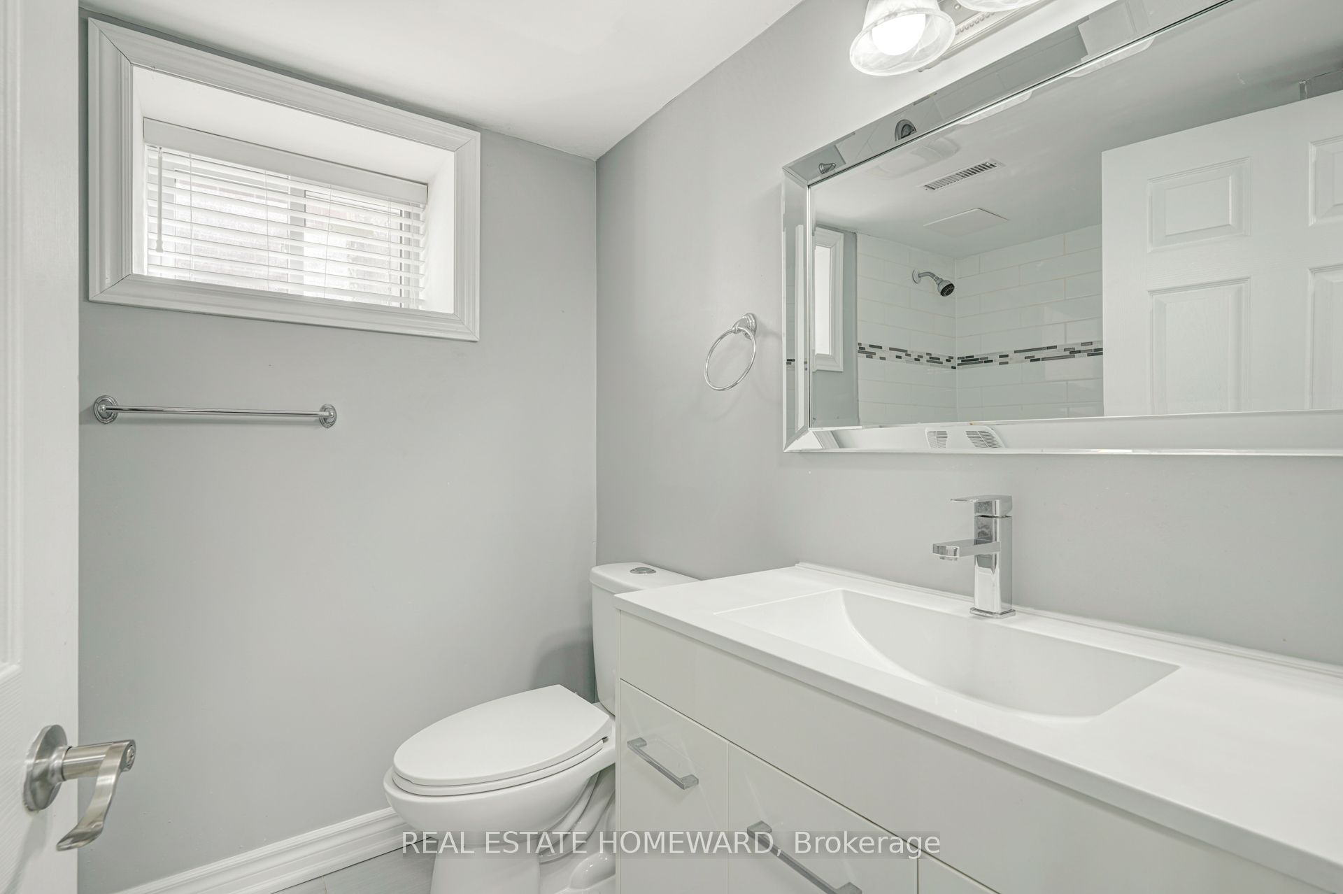 4 Moorecroft Crescent Property Photo 21