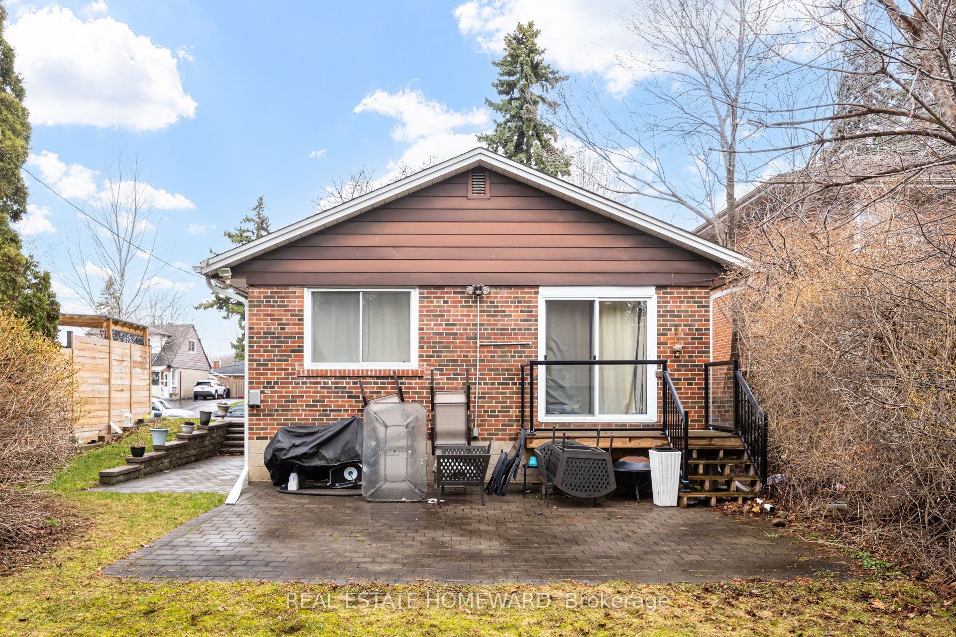 4 Moorecroft Crescent Property Photo 24