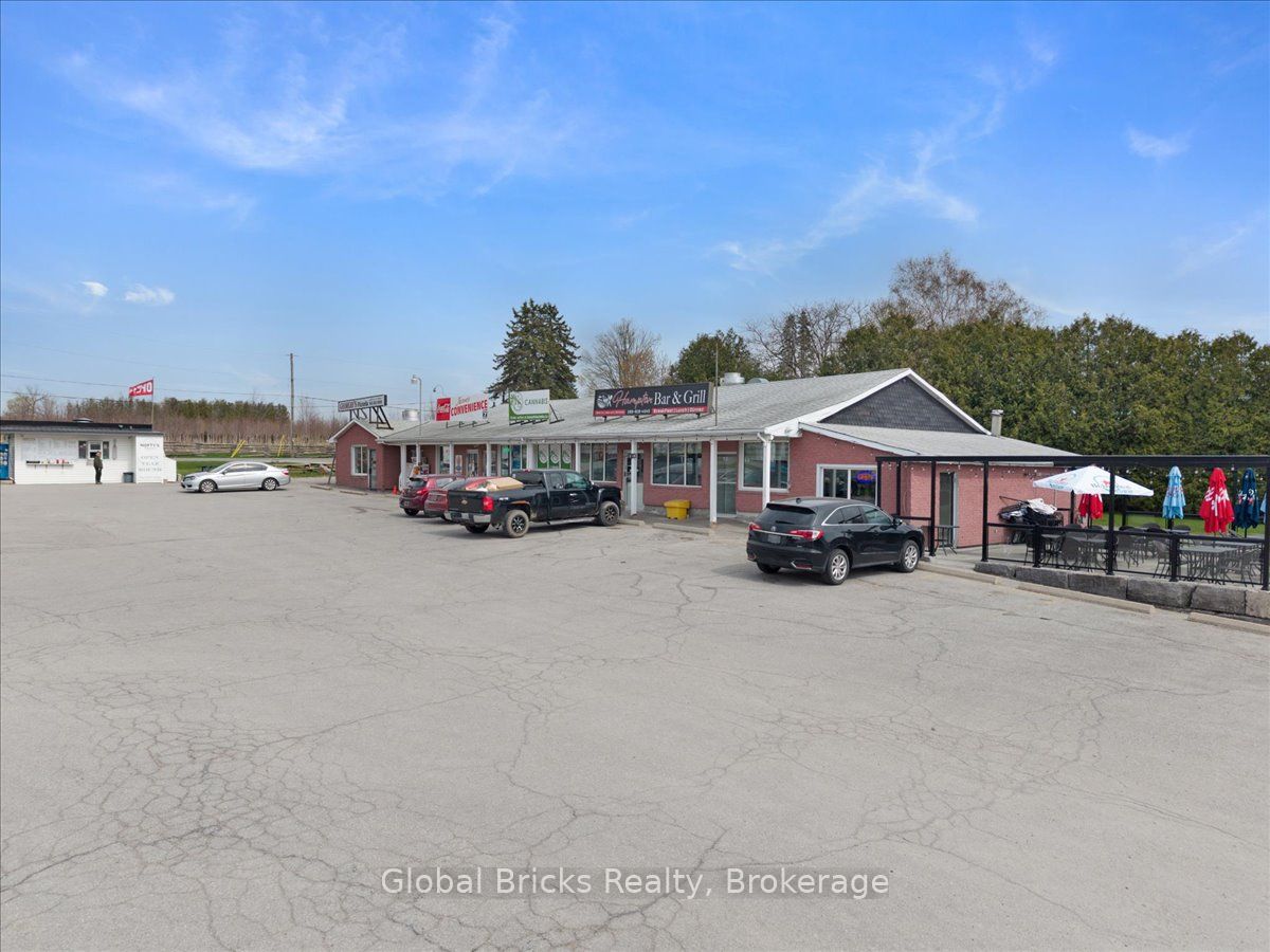 2363 Taunton Road Property Photo 4