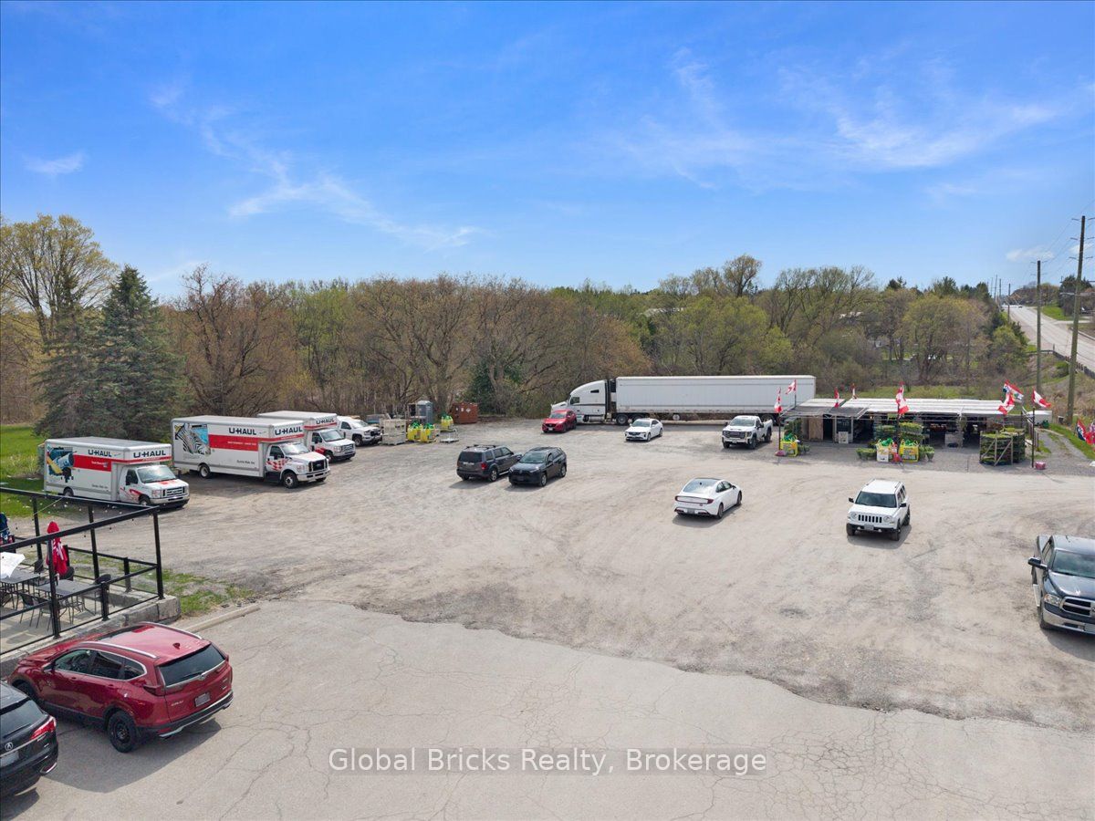 2363 Taunton Road Property Photo 12