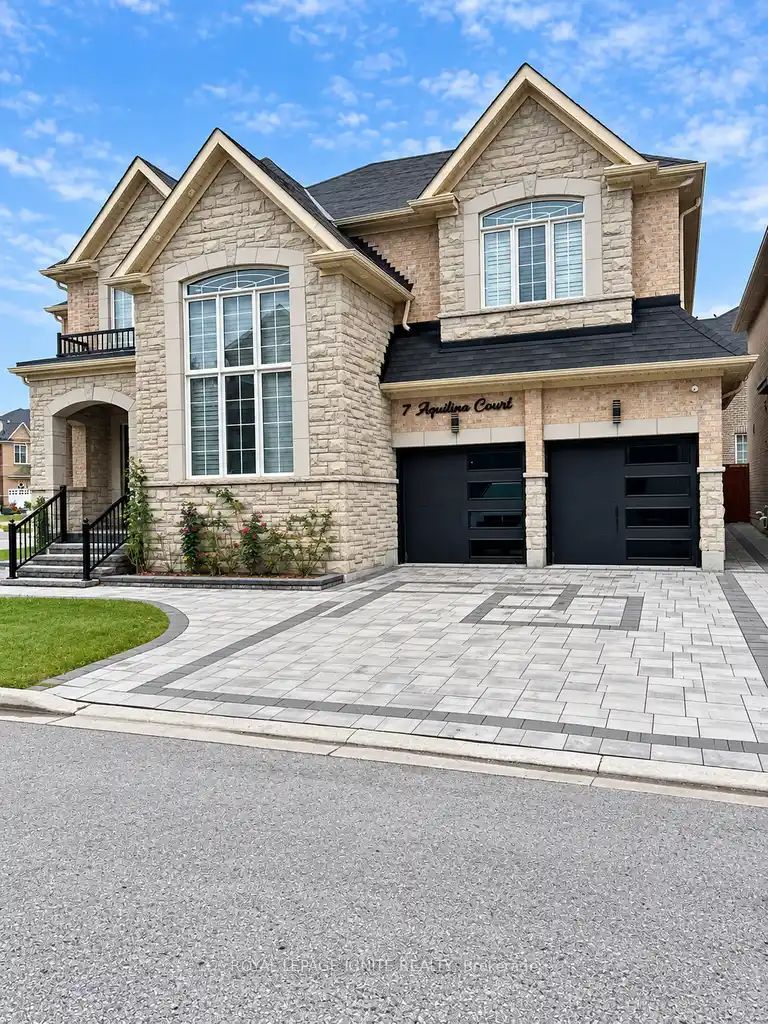 7 Aquilina Court Property Photo 1