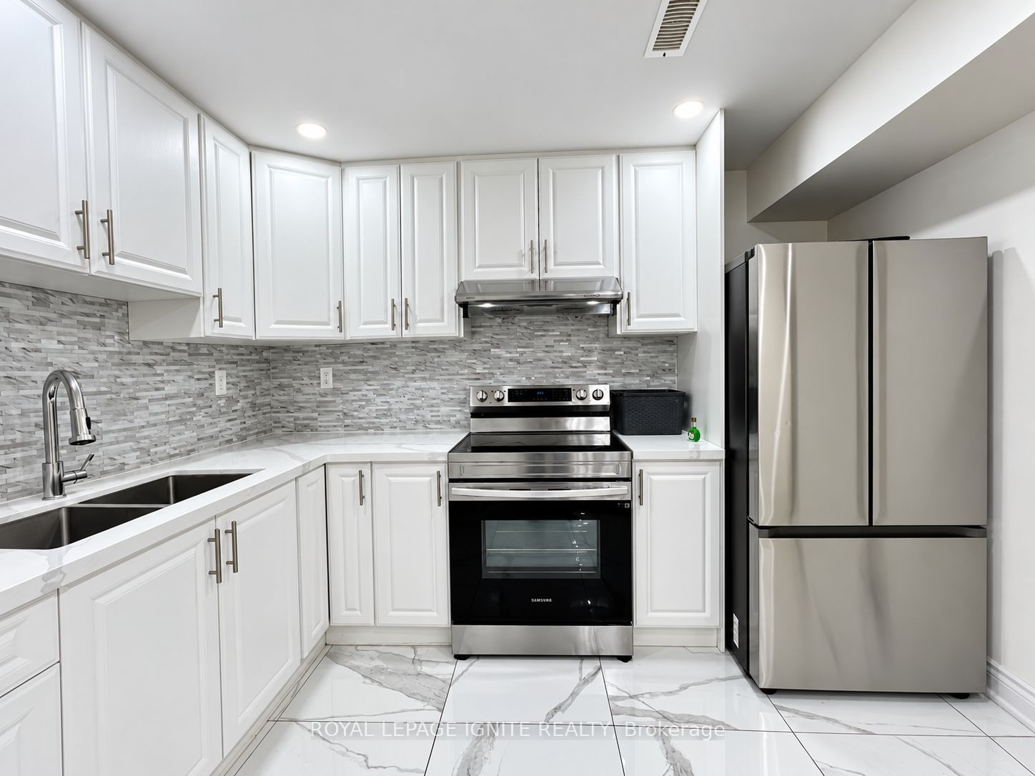 7 Aquilina Court Property Photo 18