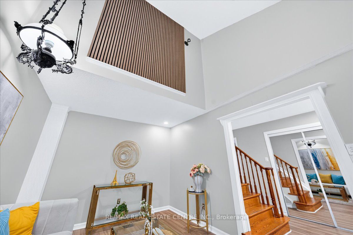 257 Wright Crescent Property Photo 13