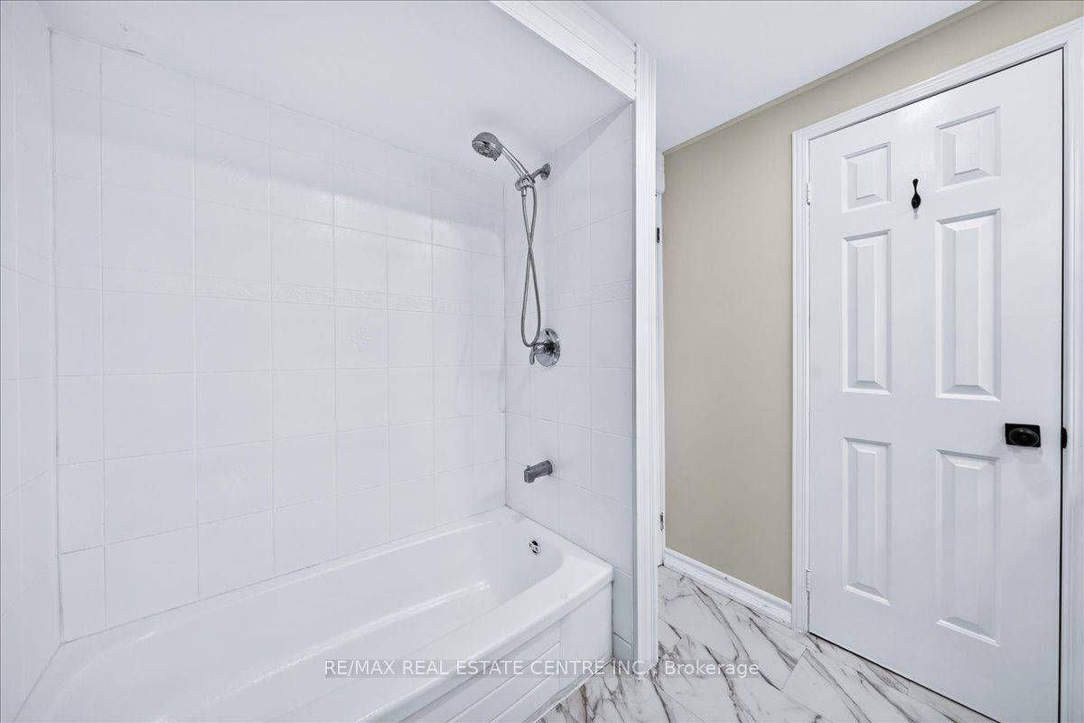 257 Wright Crescent Property Photo 35