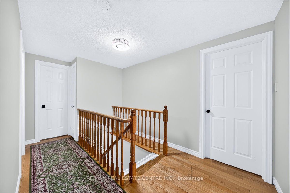 257 Wright Crescent Property Photo 36
