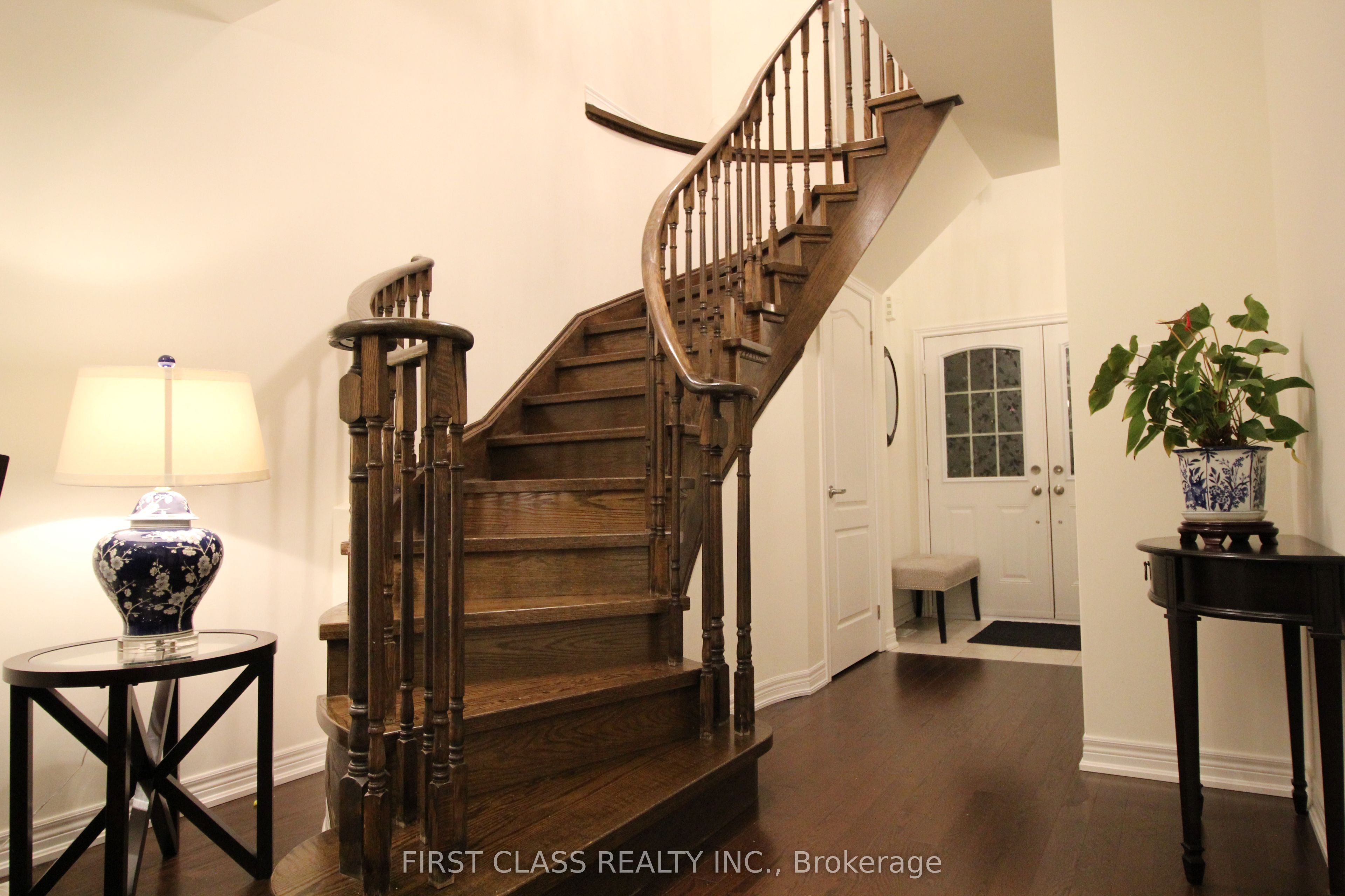 69 Promenade Drive Property Photo 10