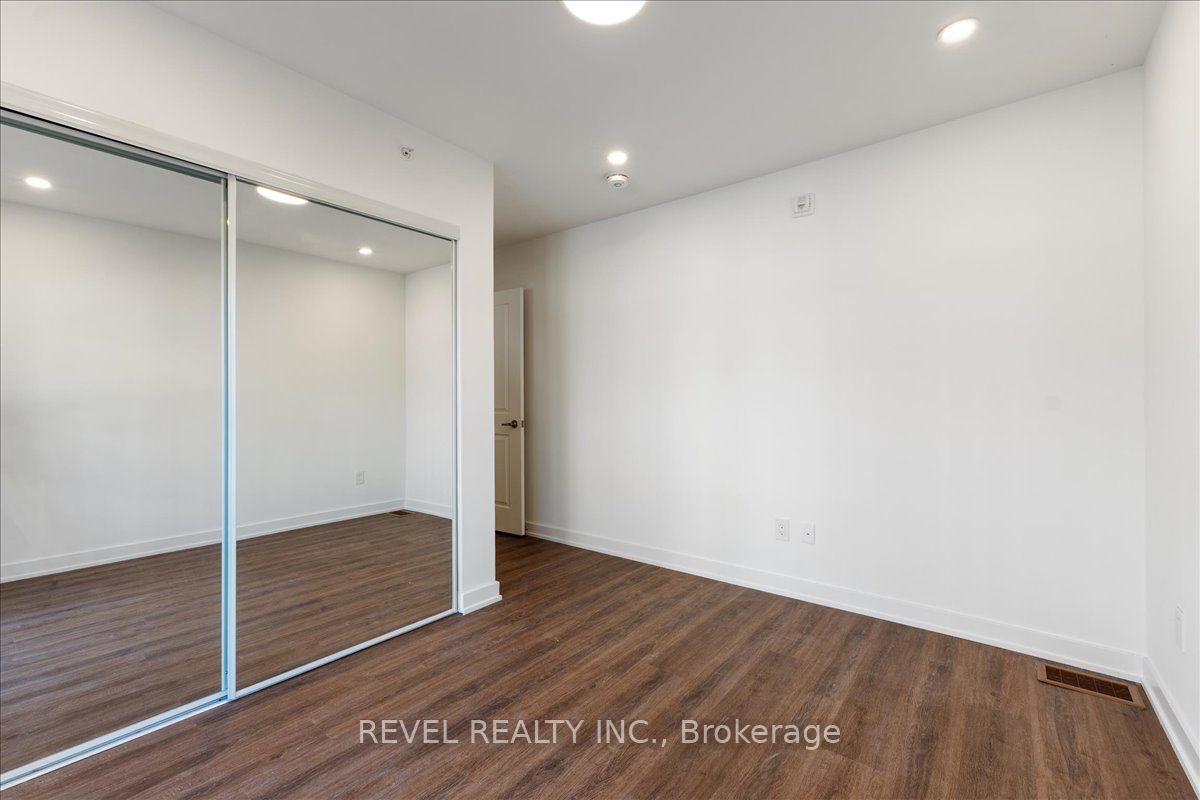 200 Railway Engine House Way 7 Property Photo 28