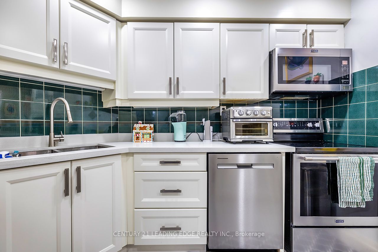 1400 N The Esplanade Drive N 621 Property Photo 6