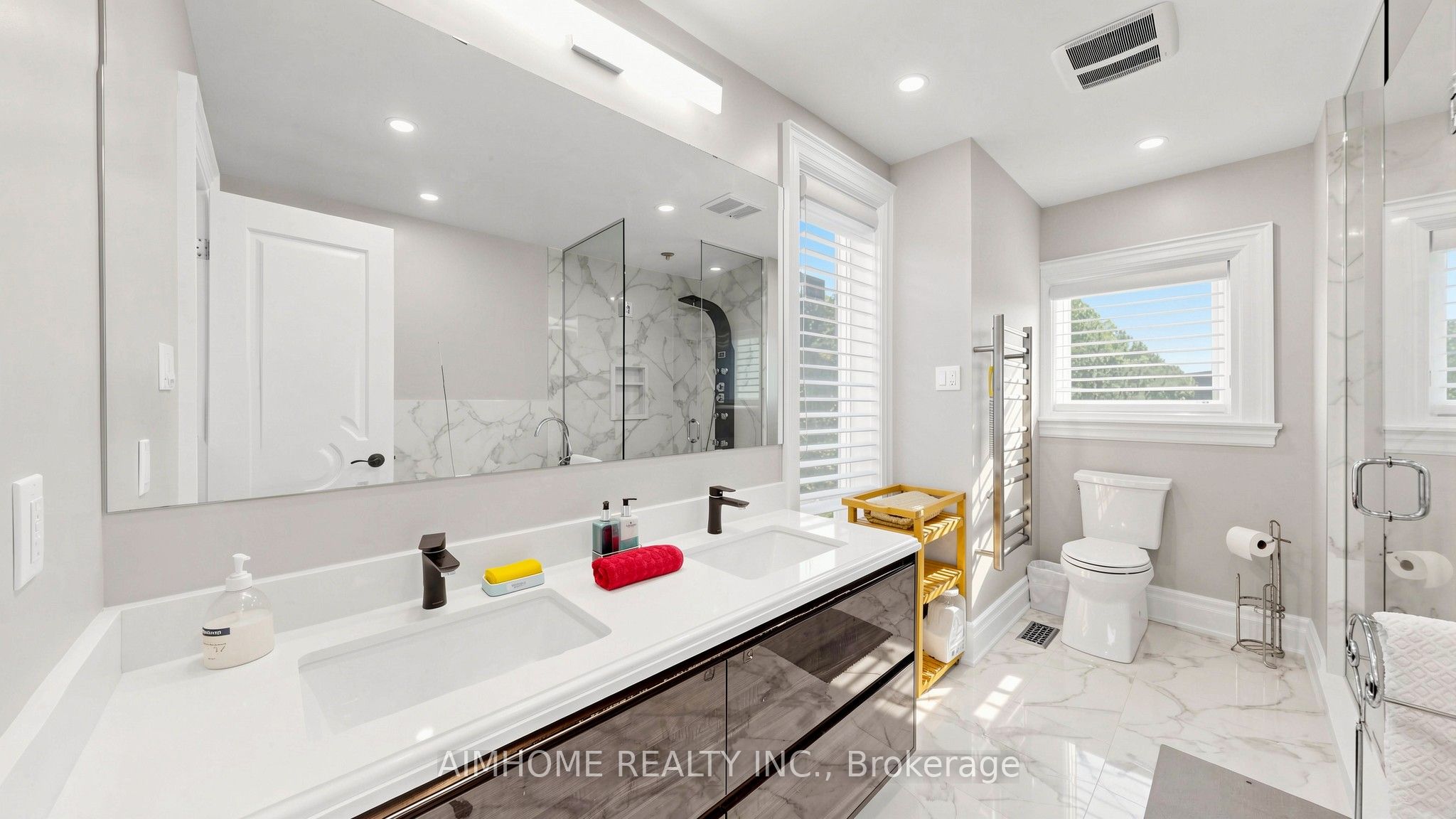 149 Sylvan Avenue Property Photo 31
