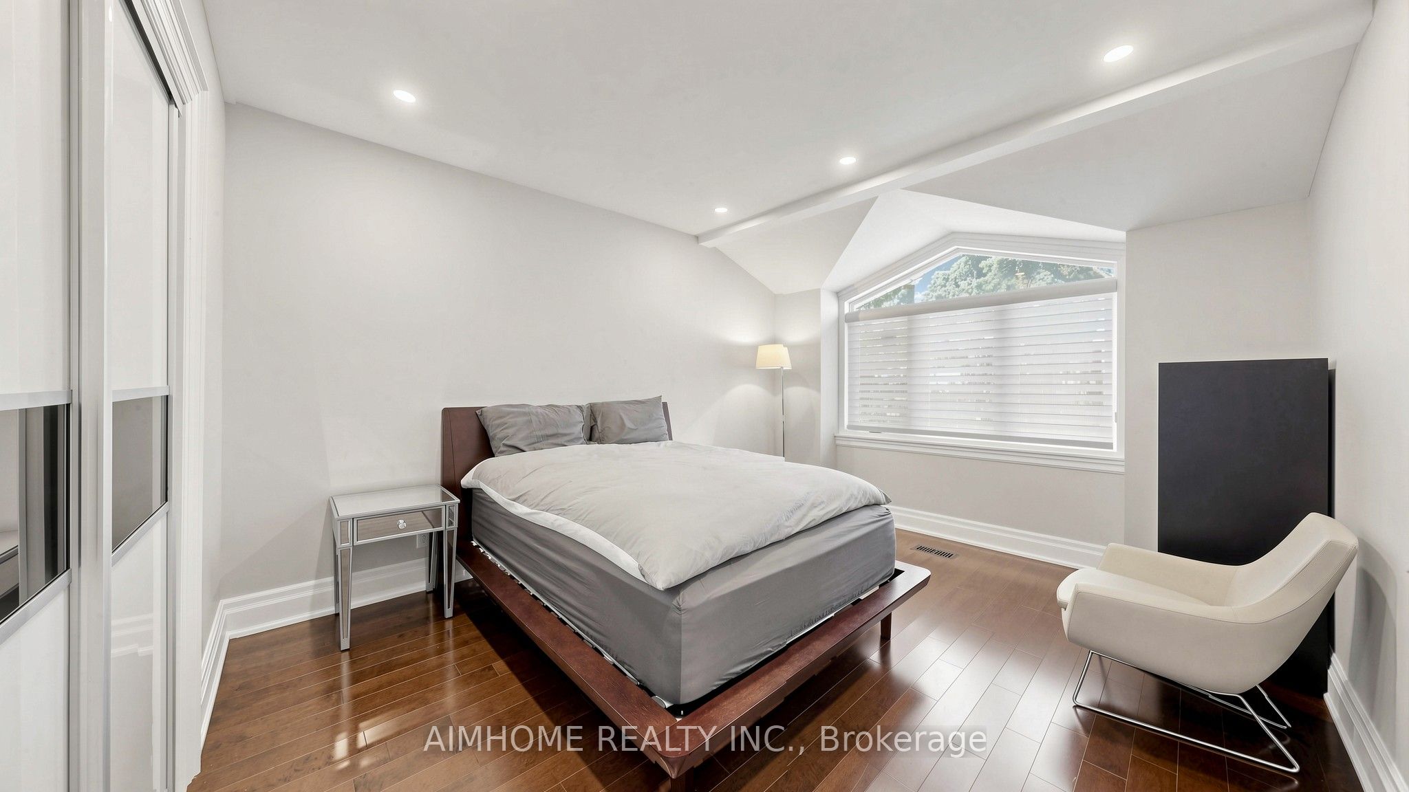 149 Sylvan Avenue Property Photo 36
