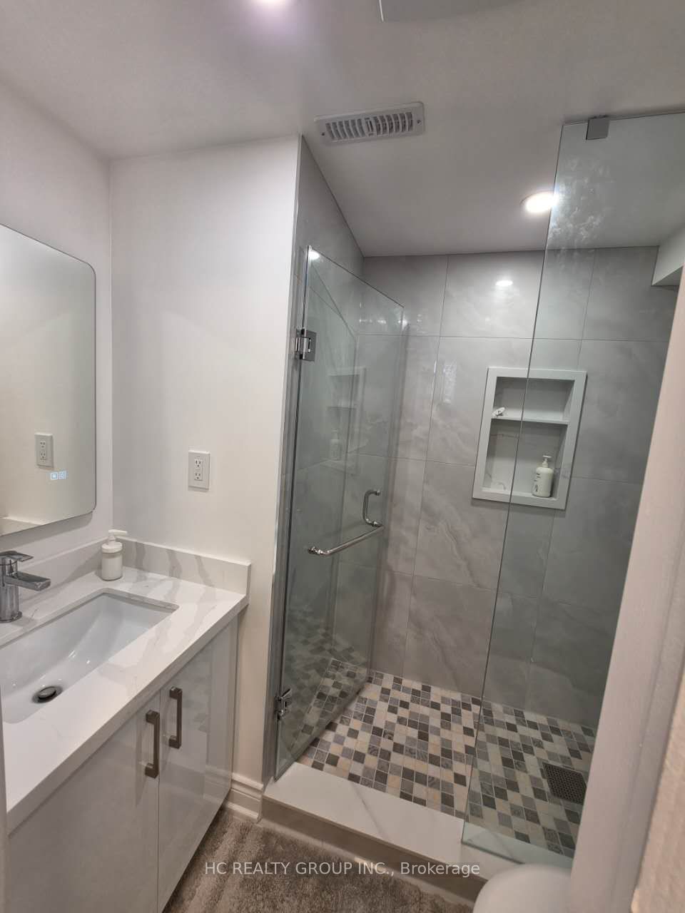 70 Copperwood Square Property Photo 4