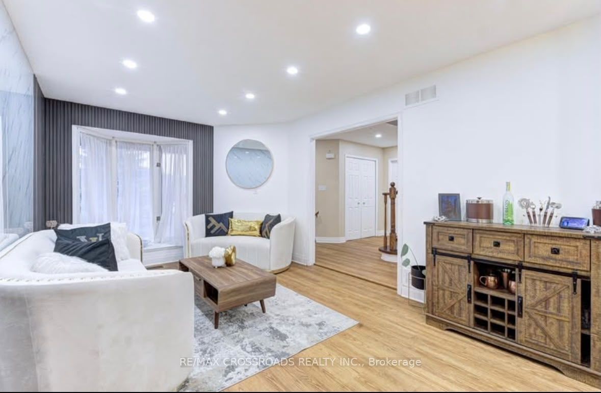 11 Murkar Crescent Property Photo 8
