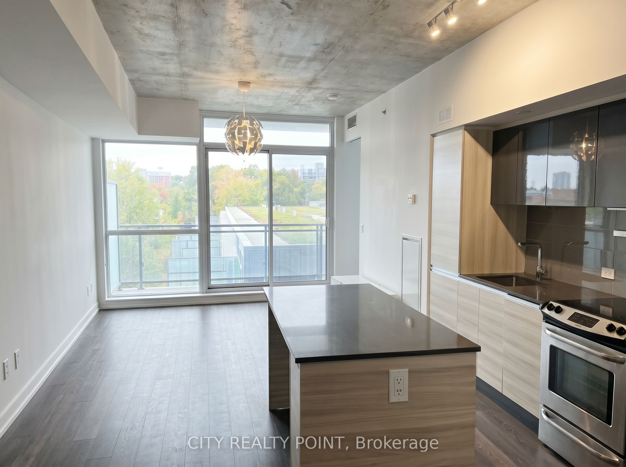 1190 Dundas Street E 505 Property Photo 9