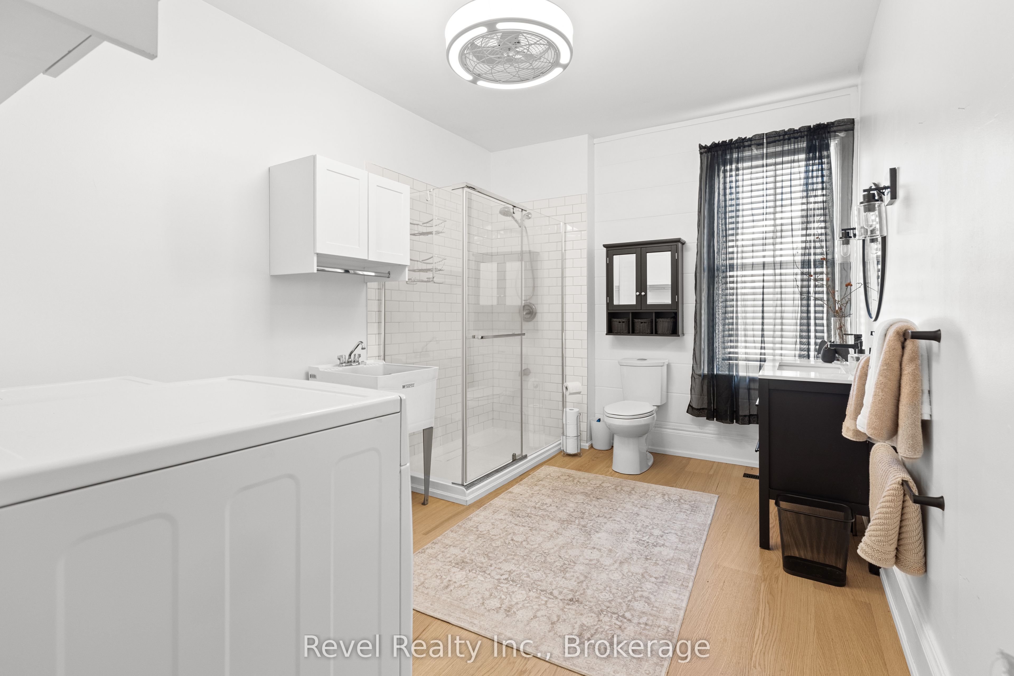 15578 Simcoe Street Property Photo 20