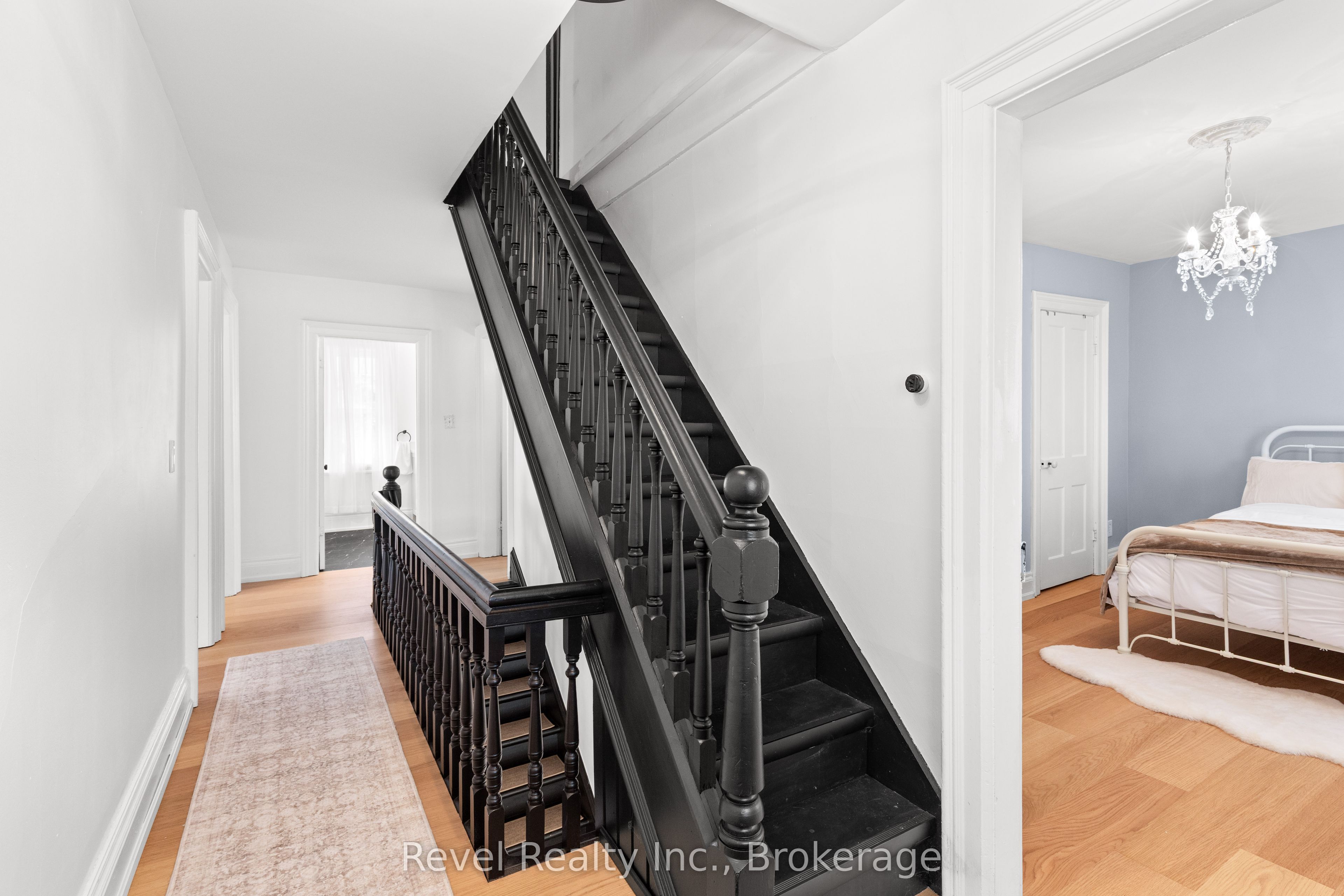 15578 Simcoe Street Property Photo 34